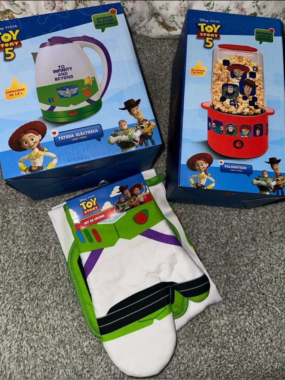 México exclusive toy story 5 merch